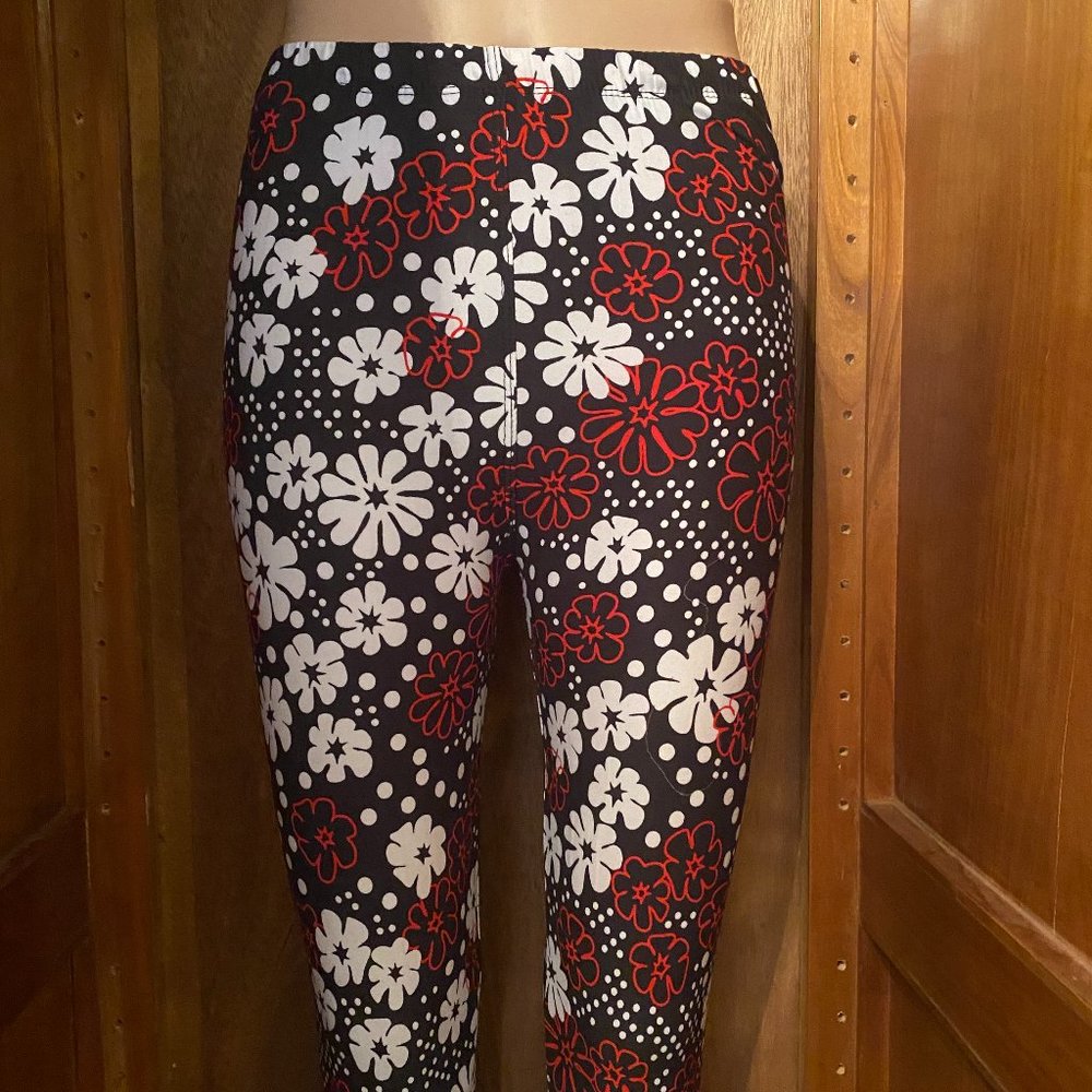 Novelty Leggings- Red, Black, and White Flower Print